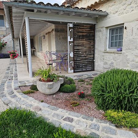 Le Gite Du Souffle Des Anges Sauveterre  Exterior photo
